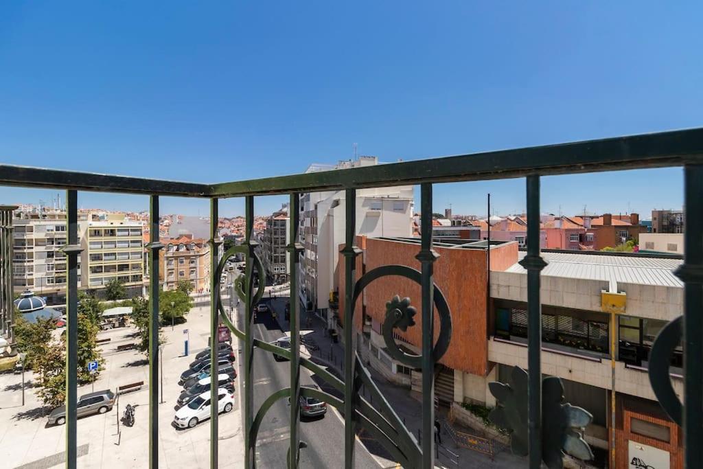Spacious Apartment Near Saldanha Lissabon Buitenkant foto