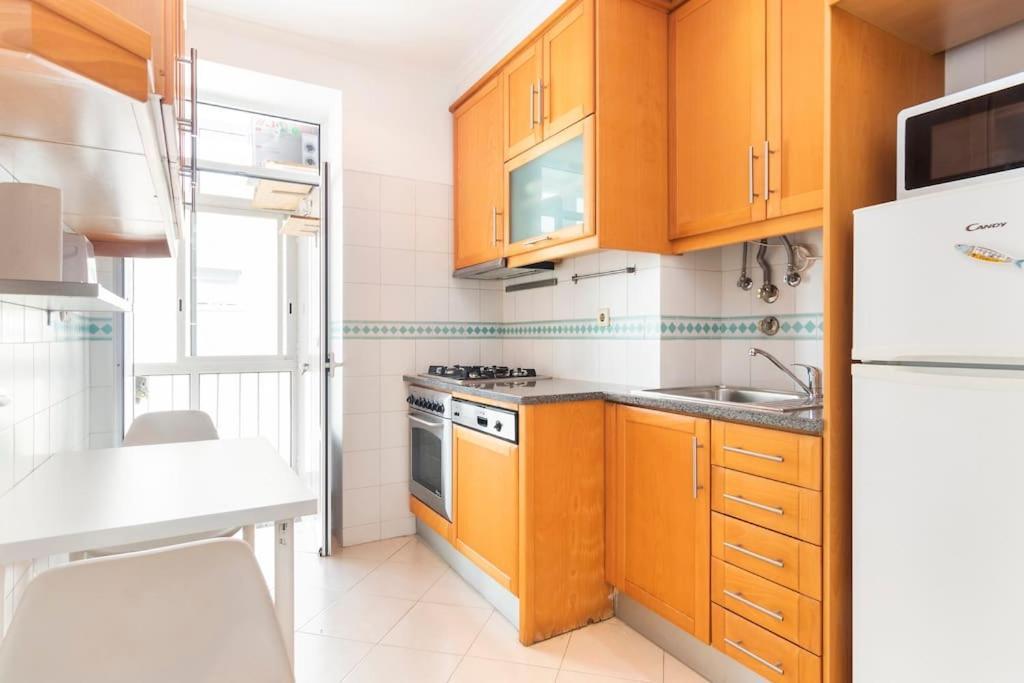 Spacious Apartment Near Saldanha Lissabon Buitenkant foto